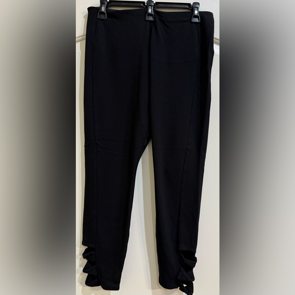Lysse Black Leggings with Ruffle Detail